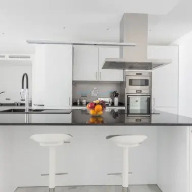 Alquiler a corto plazo de apartamento en planta baja en New Golden Mile