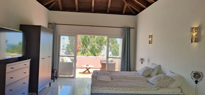Short-term rent of penthouse in Puerto Banús 4