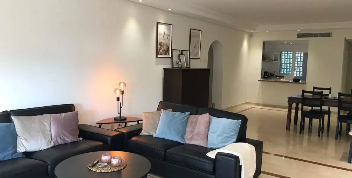 Краткосрочная аренда двухуровневого пентхауса в Puerto Banús 22