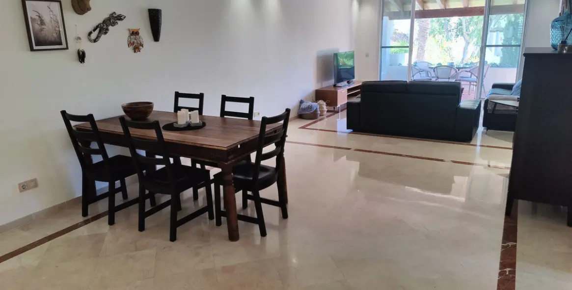 Краткосрочная аренда двухуровневого пентхауса в Puerto Banús 23