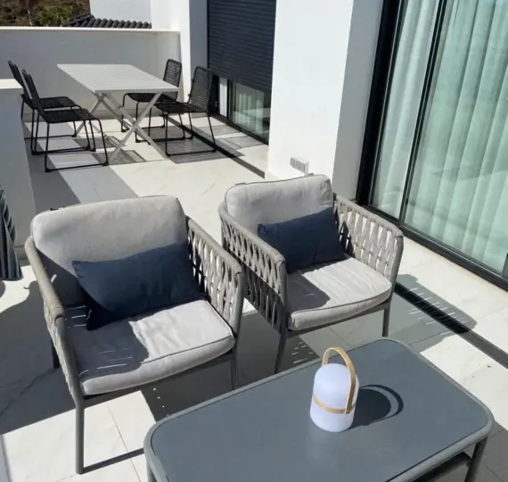 Short-term rent of penthouse in Estepona