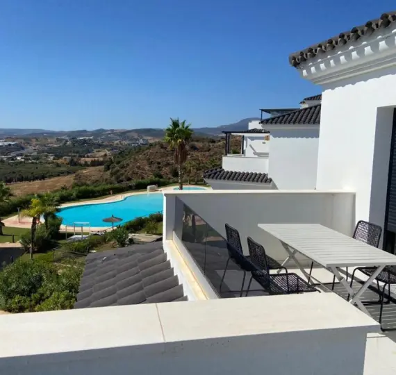 Short-term rent of penthouse in Estepona