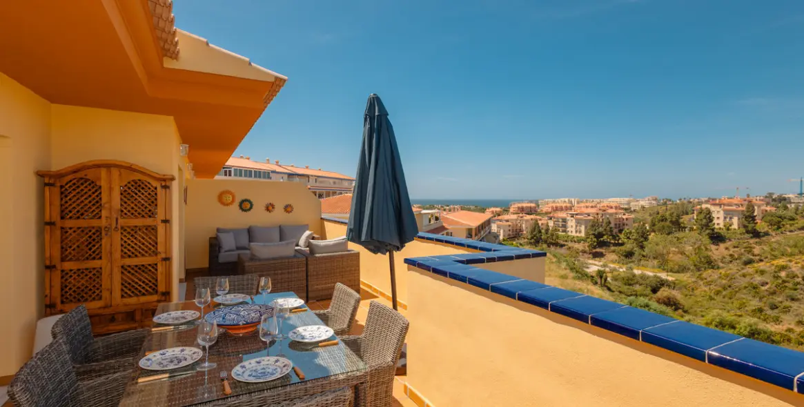 Long-term rent of middle floor apartment in El Faro 2