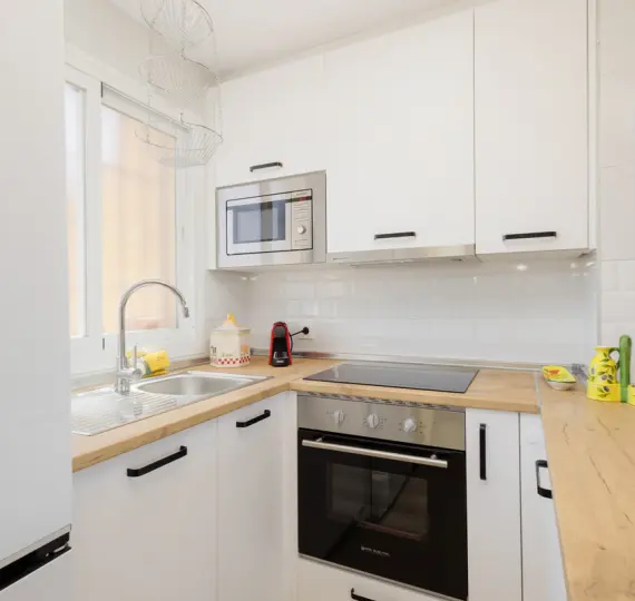 Долгосрочная аренда апартаментов на среднем этаже в El Faro