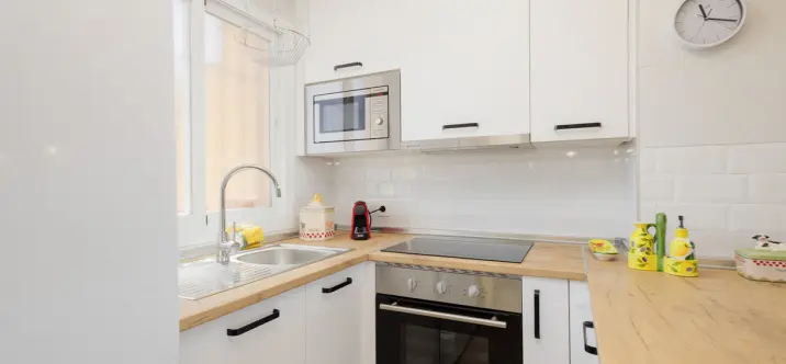 Долгосрочная аренда апартаментов на среднем этаже в El Faro 3