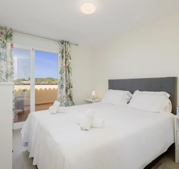 Долгосрочная аренда апартаментов на среднем этаже в El Faro