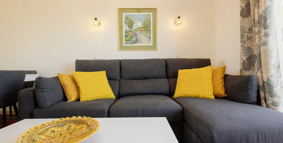 Long-term rent of middle floor apartment in El Faro 16