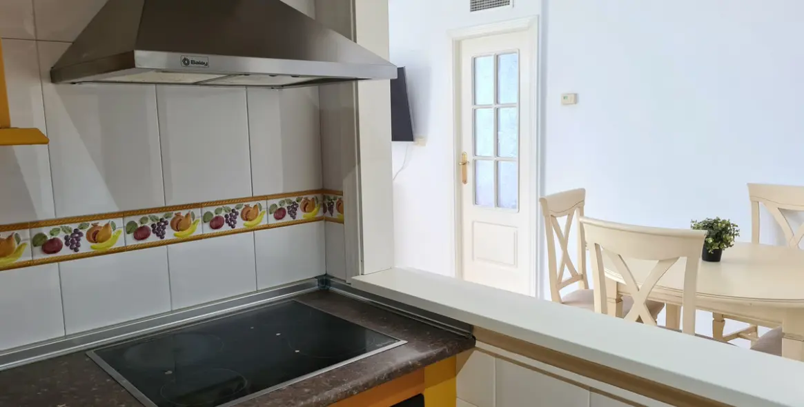 Short-term rent of middle floor apartment in Marbella 18