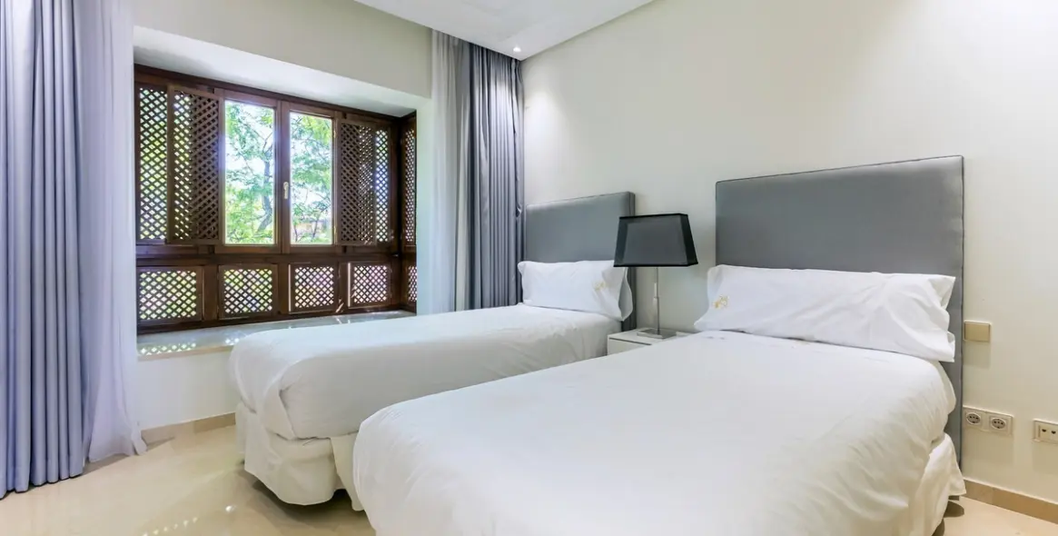 Long-term rent of penthouse duplex in Puerto Banús 9