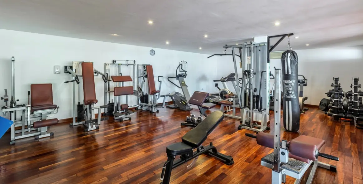 Long-term rent of penthouse duplex in Puerto Banús 19