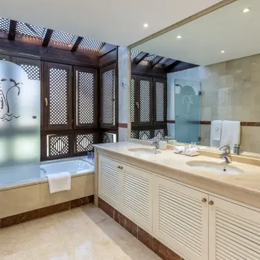 Long-term rent of penthouse duplex in Puerto Banús