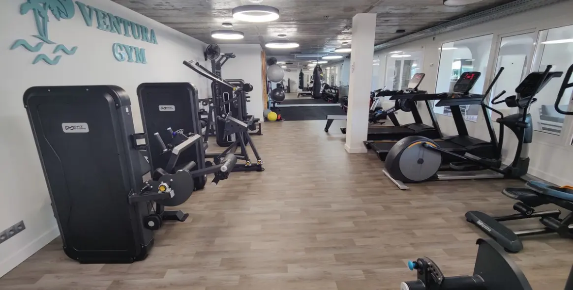 Long-term rent of penthouse duplex in Puerto Banús 20