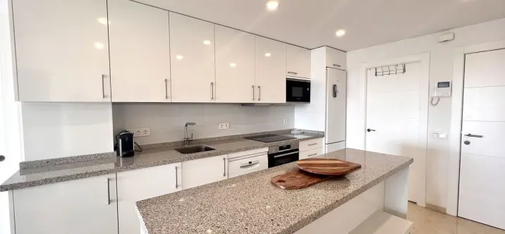 Долгосрочная аренда апартаментов на среднем этаже в Fuengirola 3