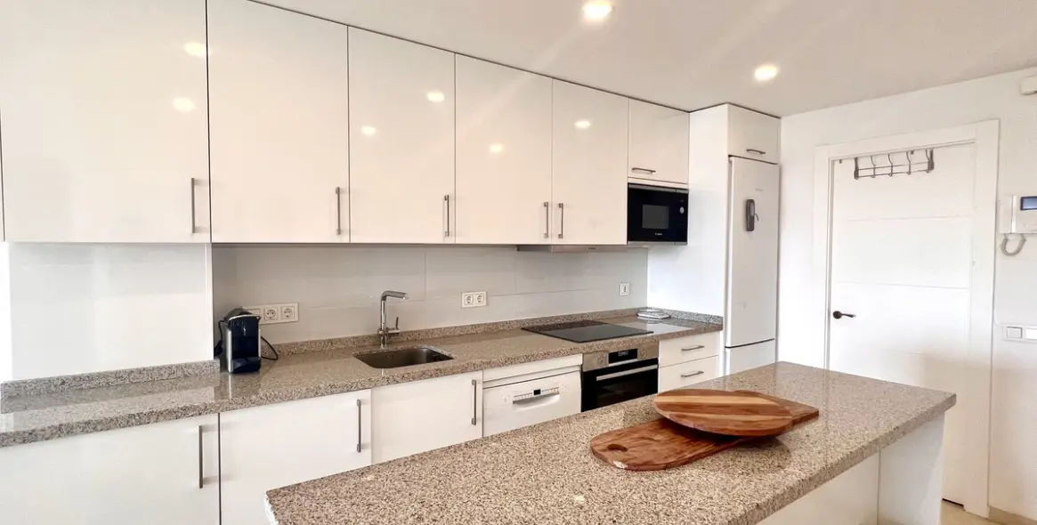 Долгосрочная аренда апартаментов на среднем этаже в Fuengirola 5