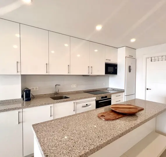 Долгосрочная аренда апартаментов на среднем этаже в Fuengirola