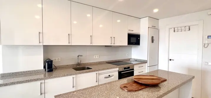 Долгосрочная аренда апартаментов на среднем этаже в Fuengirola 4