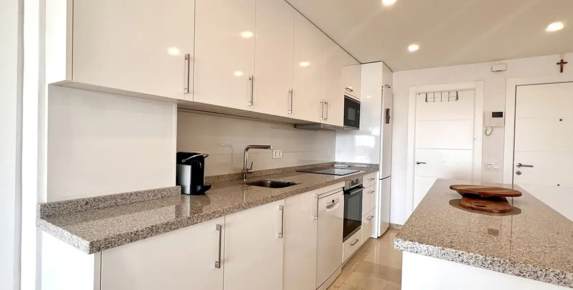 Долгосрочная аренда апартаментов на среднем этаже в Fuengirola 6