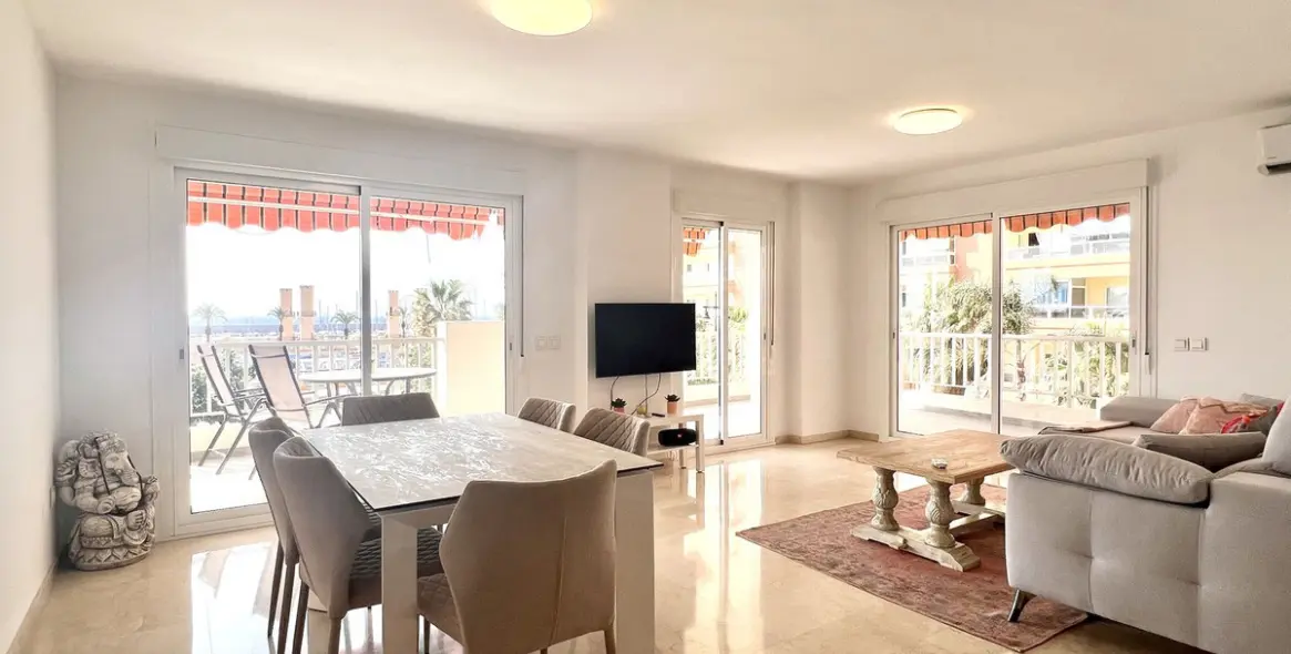 Долгосрочная аренда апартаментов на среднем этаже в Fuengirola 11