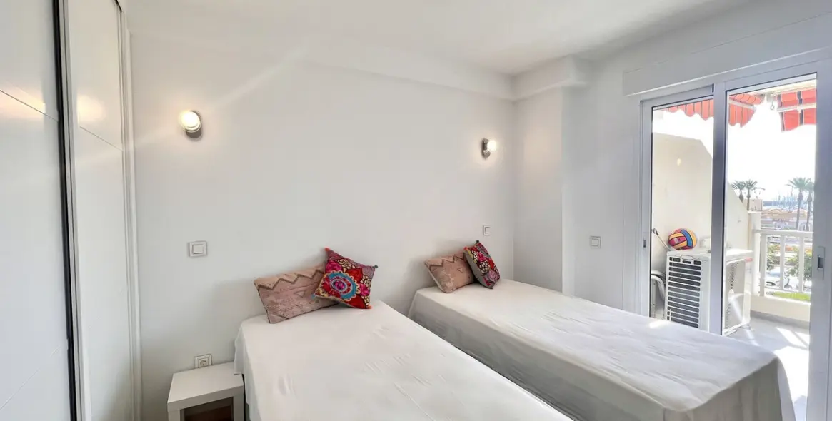 Долгосрочная аренда апартаментов на среднем этаже в Fuengirola 13