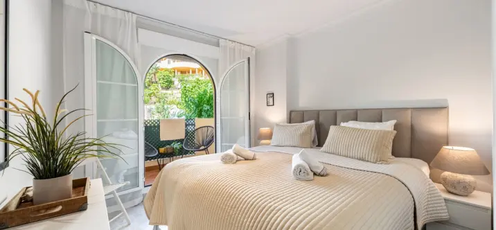 Short-term rent of middle floor apartment in Nueva Andalucía 0