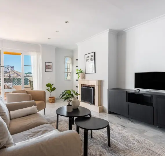 Short-term rent of middle floor apartment in Nueva Andalucía