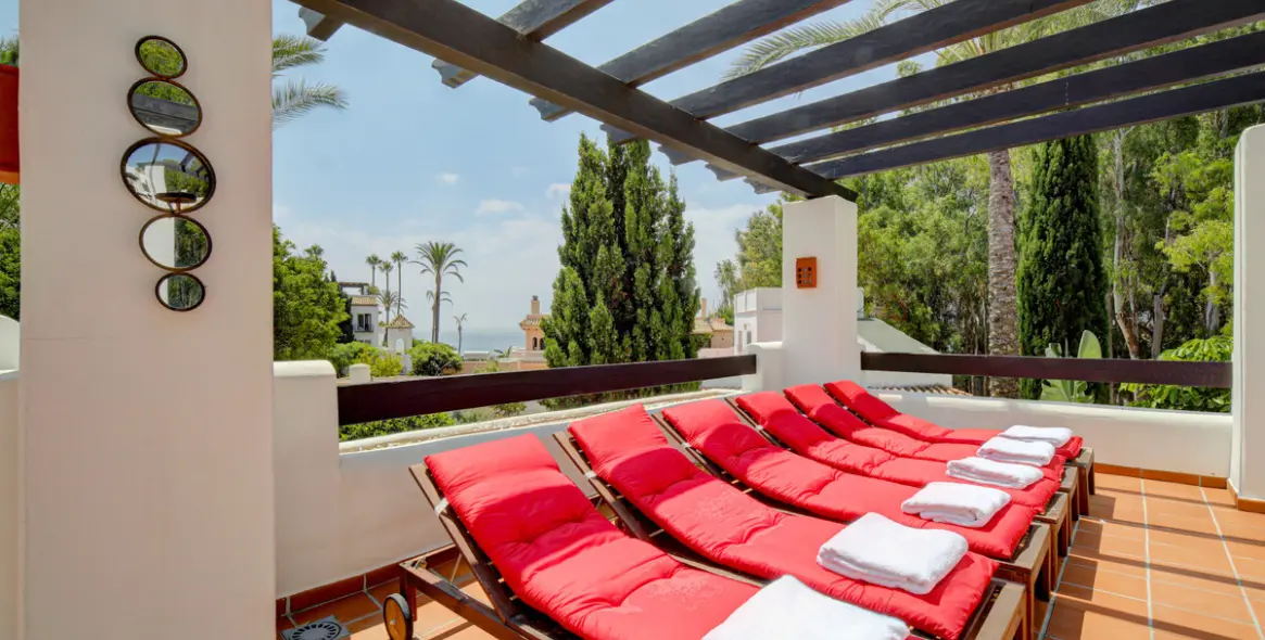 Alquiler a corto plazo de apartamento en planta baja en Estepona 3