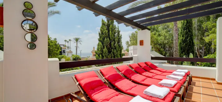 Short-term rent of ground floor apartment in Estepona 2