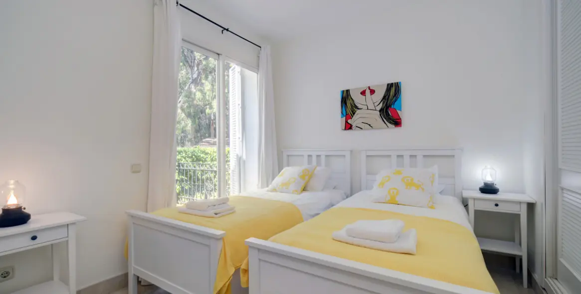 Alquiler a corto plazo de apartamento en planta baja en Estepona 13