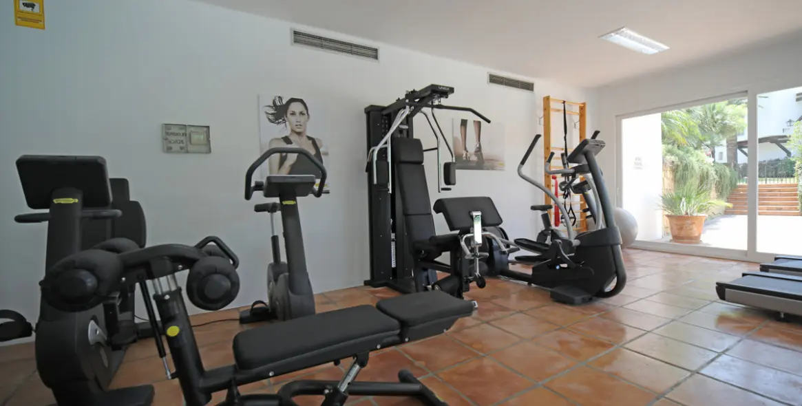 Short-term rent of ground floor apartment in Estepona 36