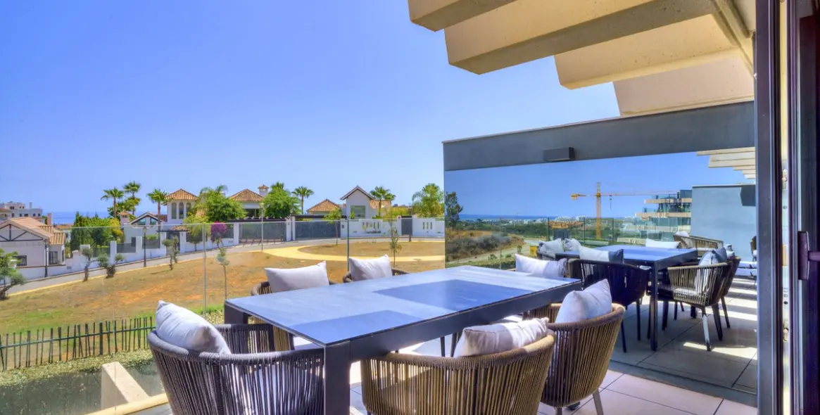 Short-term rent of ground floor apartment in Selwo 8