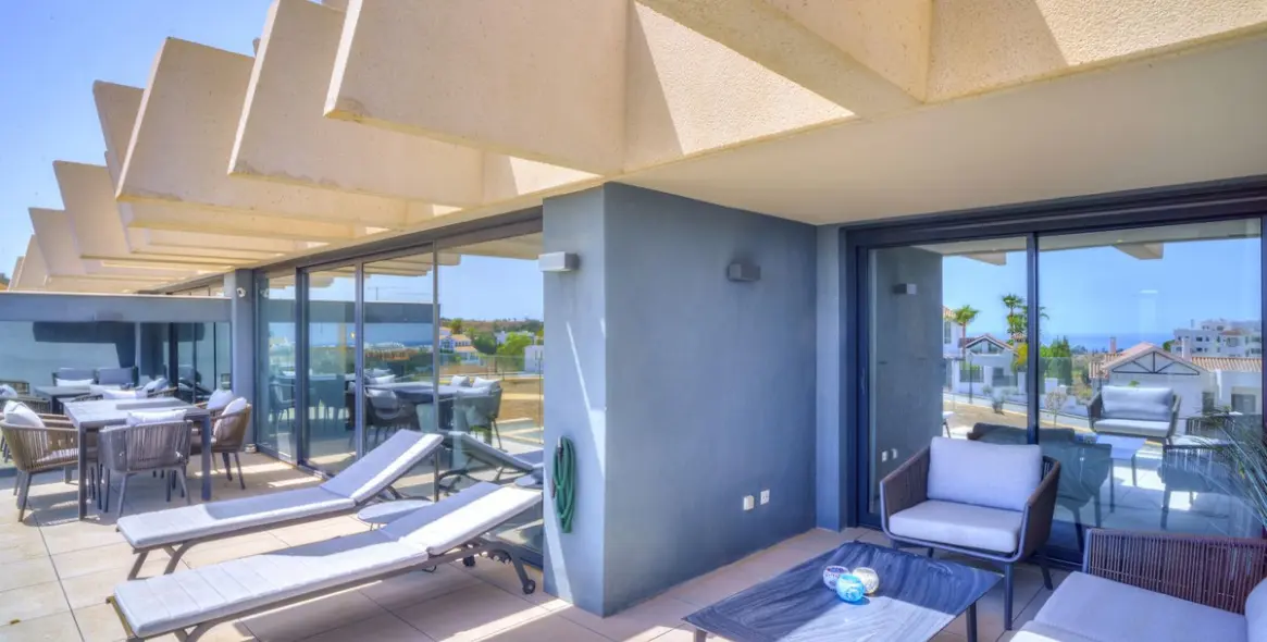 Short-term rent of ground floor apartment in Selwo 10