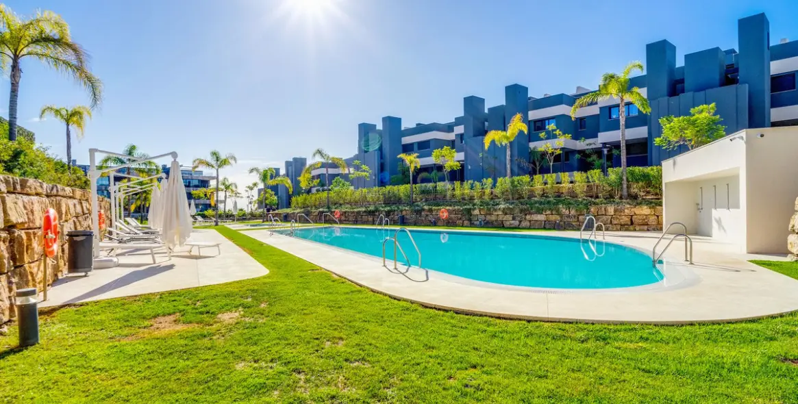 Alquiler a corto plazo de apartamento en planta baja en Selwo 32