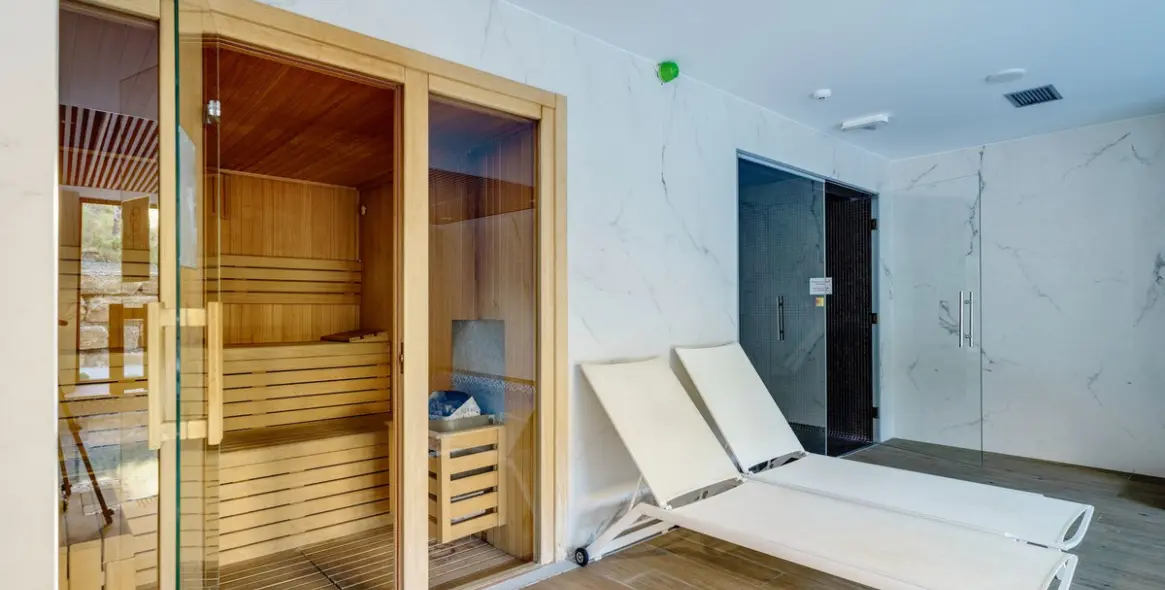 Alquiler a corto plazo de apartamento en planta baja en Selwo 35