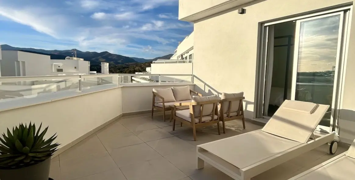 Long-term rent of penthouse duplex in Cancelada 10