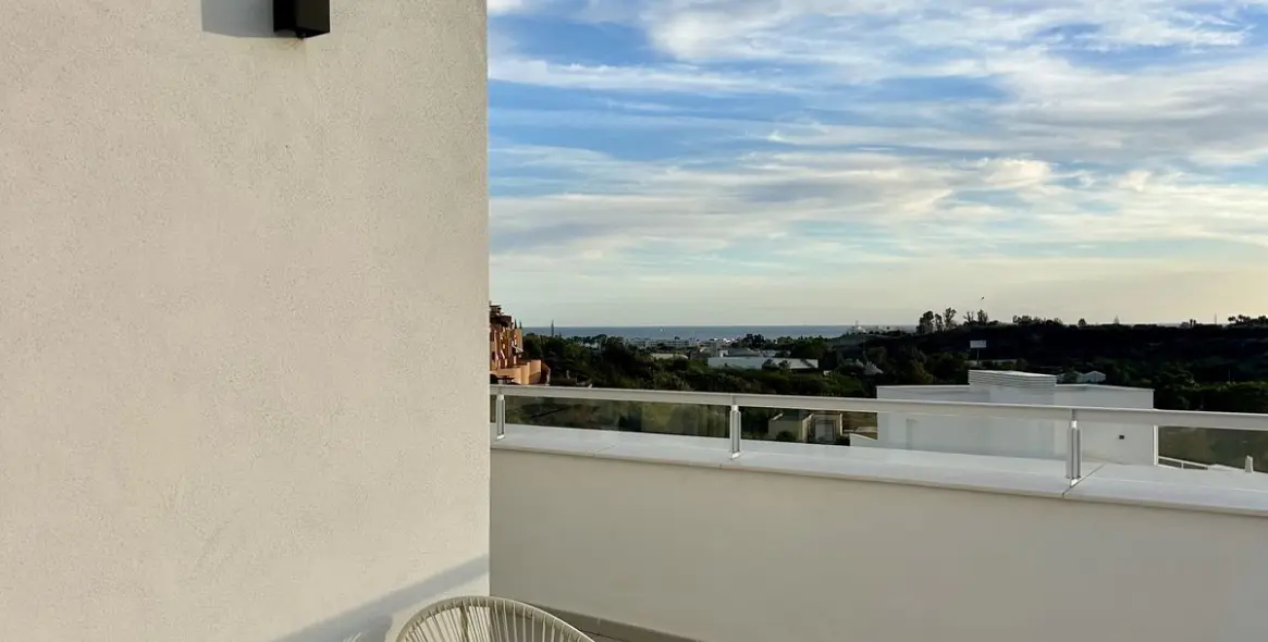 Short-term rent of penthouse duplex in Cancelada 25