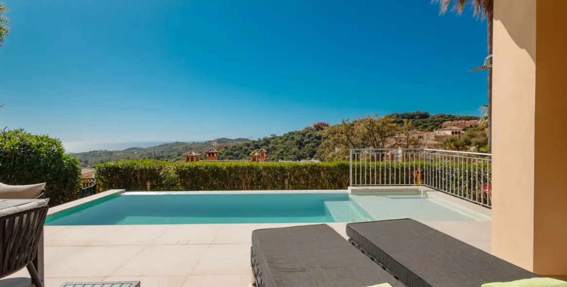 Long-term rent of ground floor apartment in La Mairena 7