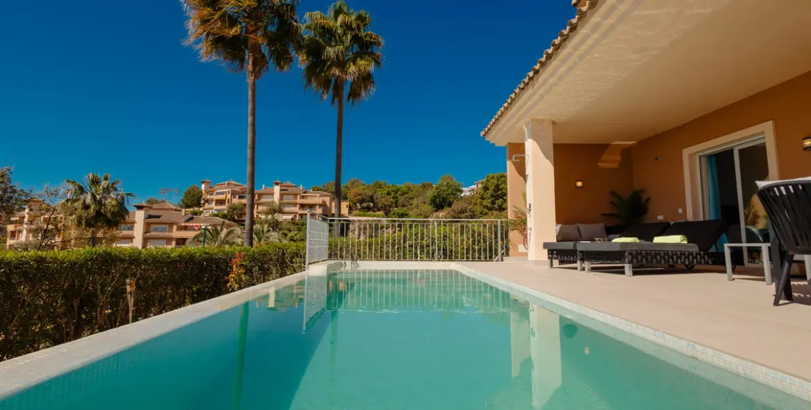 Long-term rent of ground floor apartment in La Mairena 20