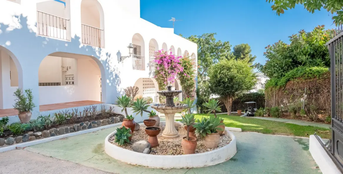 Short-term rent of ground floor apartment in Nueva Andalucía 9