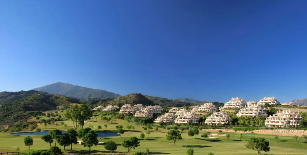 Short-term rent of penthouse in Benahavís 1