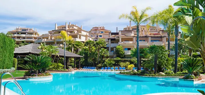 Short-term rent of penthouse in Benahavís 2