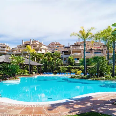 Short-term rent of penthouse in Benahavís