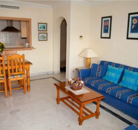 Краткосрочная аренда апартаментов на среднем этаже в Puerto Banús