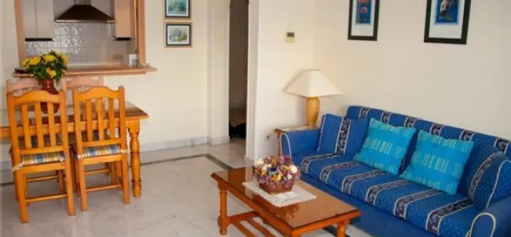 Краткосрочная аренда апартаментов на среднем этаже в Puerto Banús 1