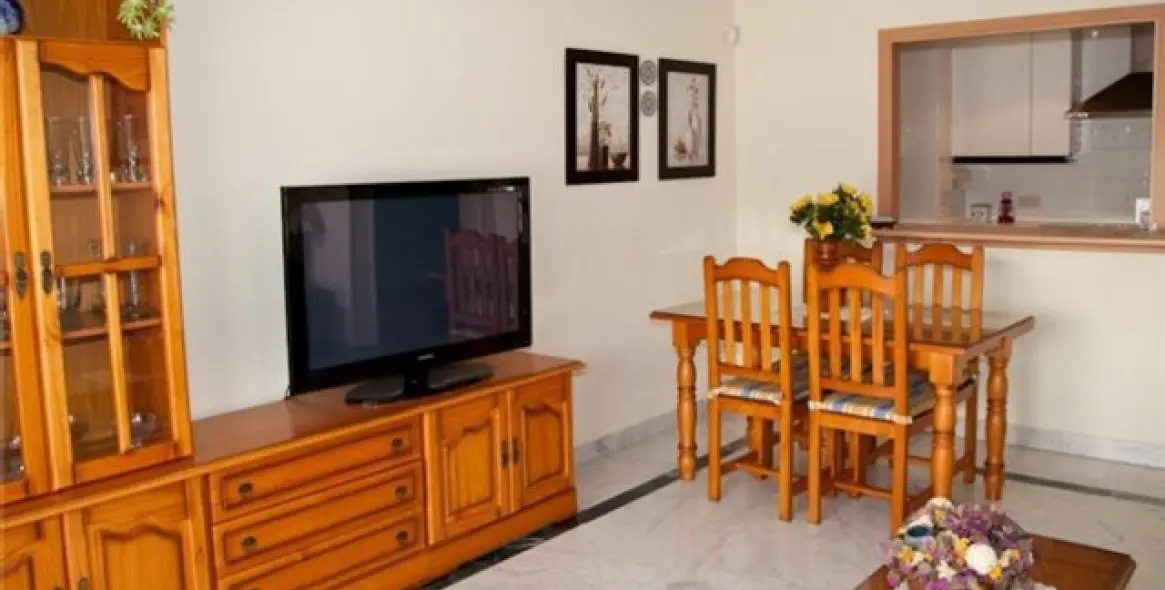 Short-term rent of middle floor apartment in Puerto Banús 3