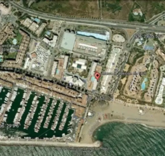 Краткосрочная аренда апартаментов на среднем этаже в Puerto Banús