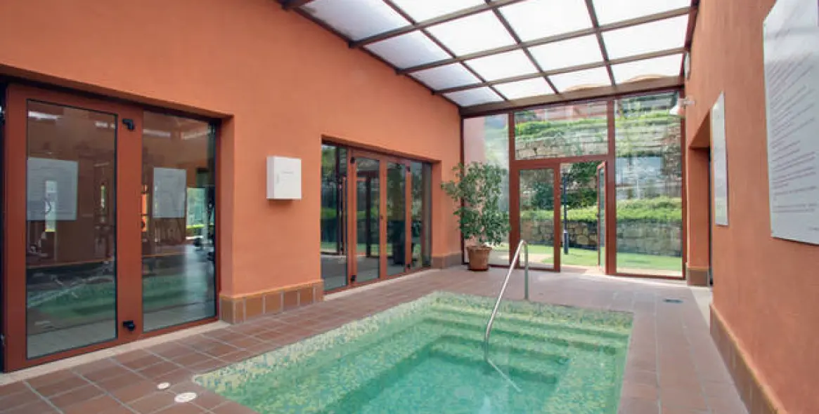 Short-term rent of ground floor apartment in Benahavís 15