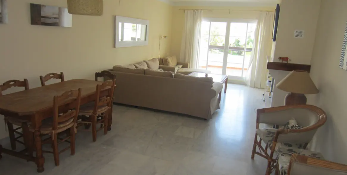 Краткосрочная аренда апартаментов на среднем этаже в San Pedro de Alcántara 4