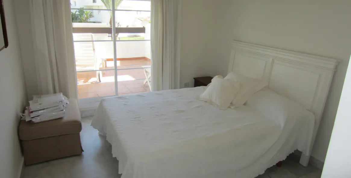 Краткосрочная аренда апартаментов на среднем этаже в San Pedro de Alcántara 14