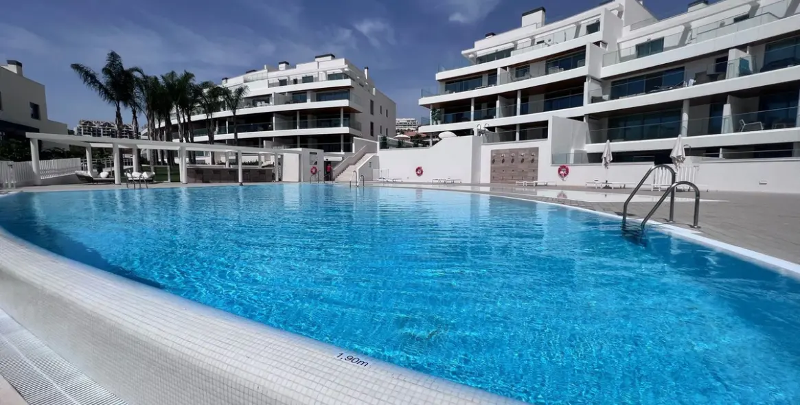 Краткосрочная аренда апартаментов на среднем этаже в La Cala de Mijas 1