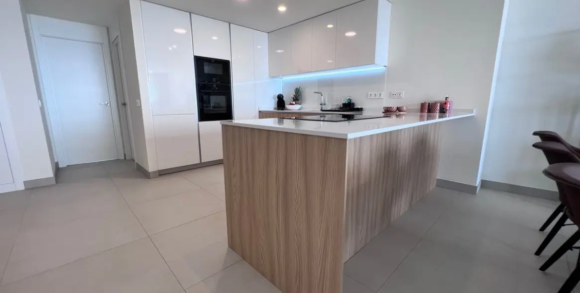 Краткосрочная аренда апартаментов на среднем этаже в La Cala de Mijas 4